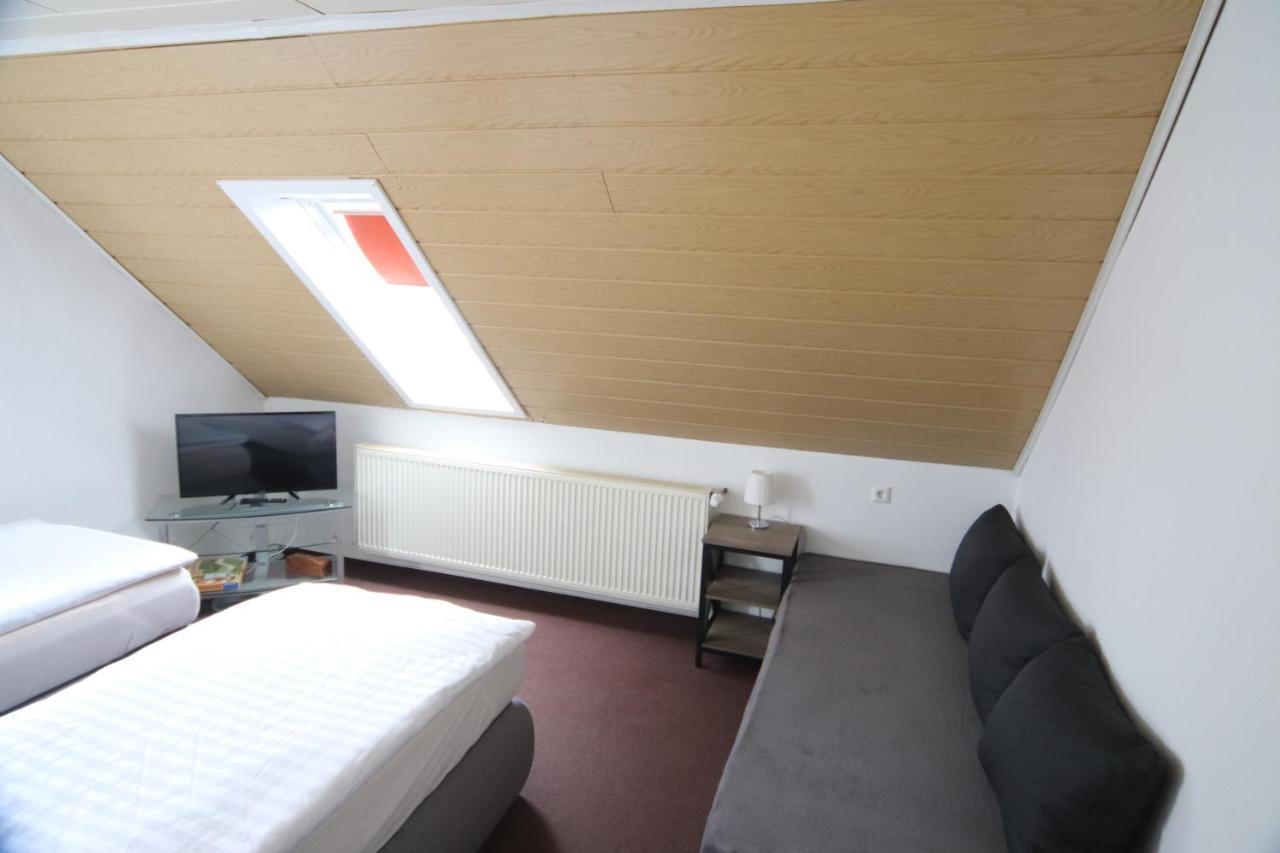 Ruhige Wohnung Mit Terrasse Nur 5 Minuten Zur Mueritz Marienfelde Exteriör bild