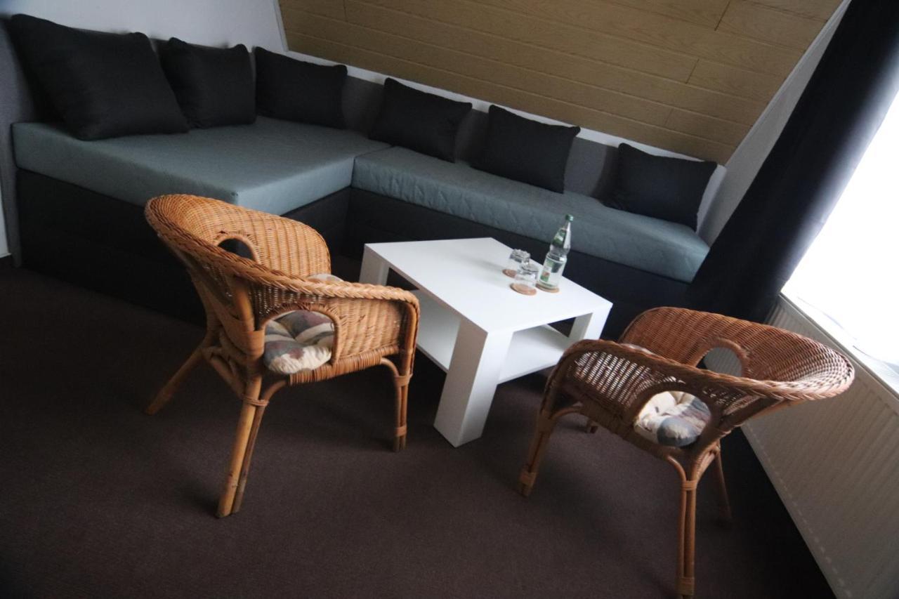 Ruhige Wohnung Mit Terrasse Nur 5 Minuten Zur Mueritz Marienfelde Exteriör bild