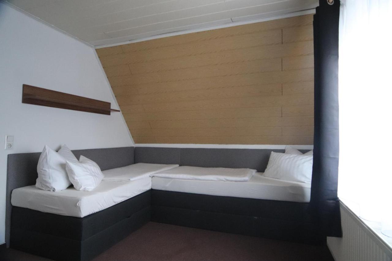 Ruhige Wohnung Mit Terrasse Nur 5 Minuten Zur Mueritz Marienfelde Exteriör bild